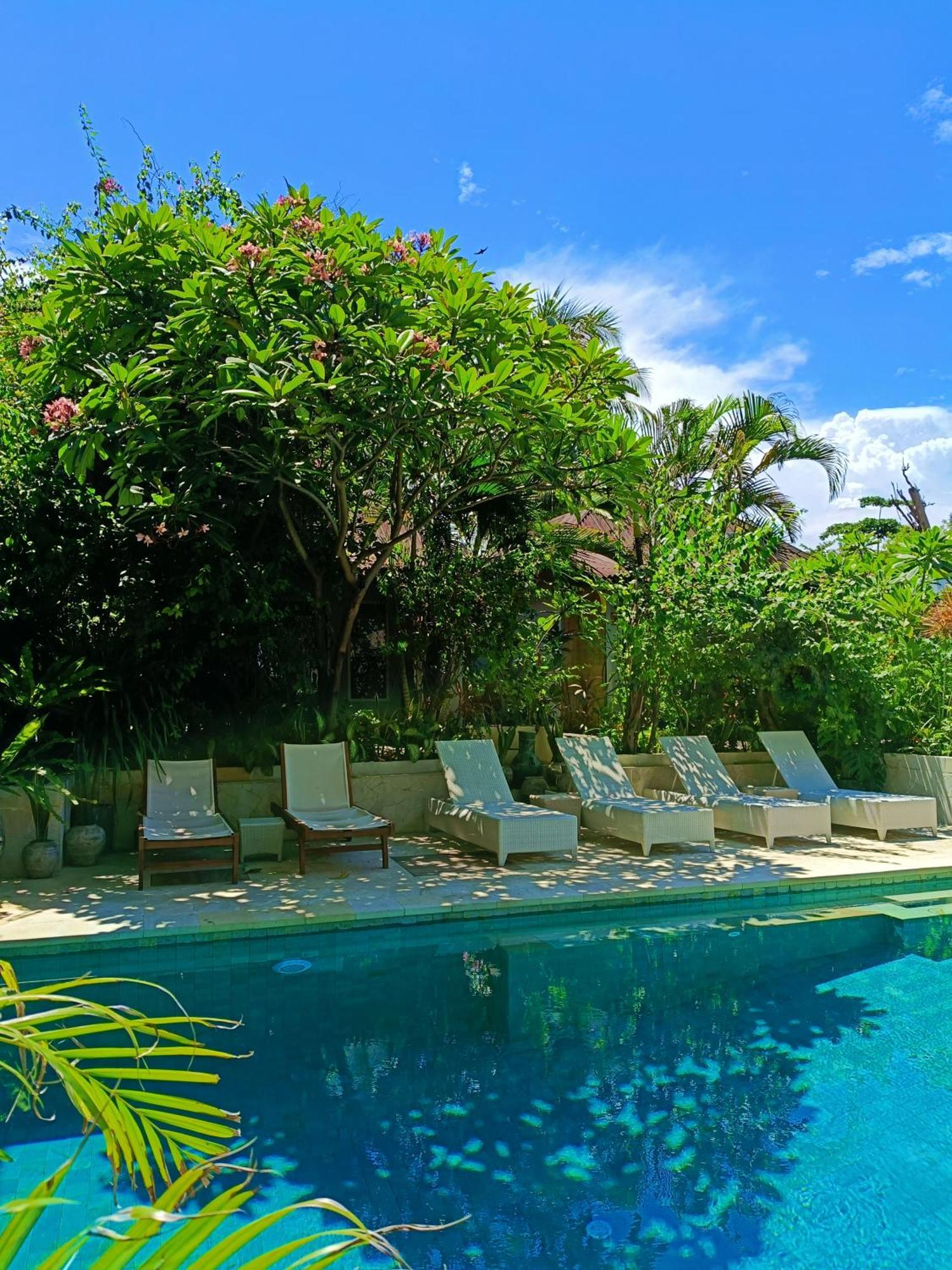 Bale Sampan Boutique Bungalows Гили Траванган Экстерьер фото