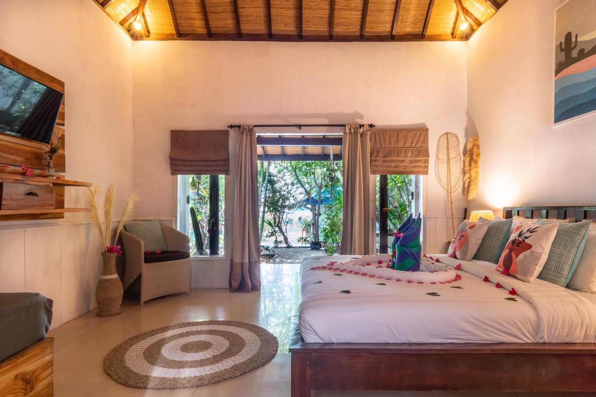 Bale Sampan Boutique Bungalows Гили Траванган Экстерьер фото